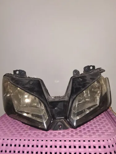 Farol ninja300 c/avaria.