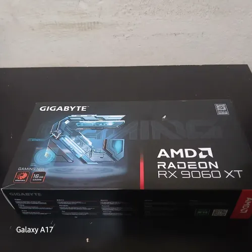 Placa de Vídeo AMD Radeon RX 9060 XT 8GB caixa aberta, nunca usada