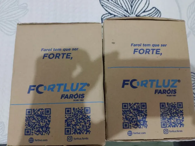 Par De Farol De Milha Gol / Parati / Saveiro / Voyage Quadrado- NOVO SEM USO