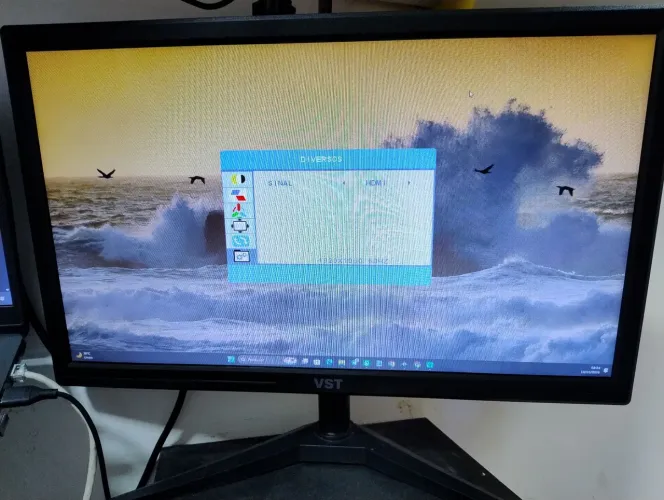 Monitor VST 19" Full HD e Mesa De Notebook