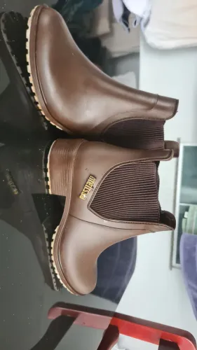 Bota Marrom Melissa maravilhosa tam 35