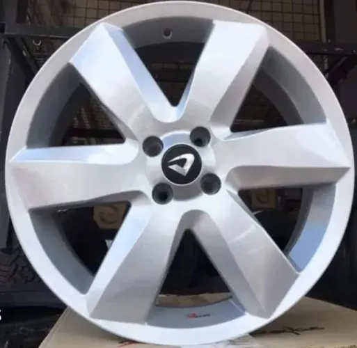 Rodas Volcano V190 Surf aro 18 4x100 - R$ 4.790,00