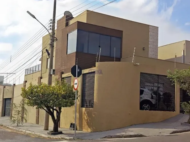 Comercial/Industrial com 4 sala(s) no bairro Jardim Cuiabá em Cuiabá - MT