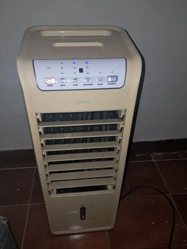 Ar-condicionado/climatizador 