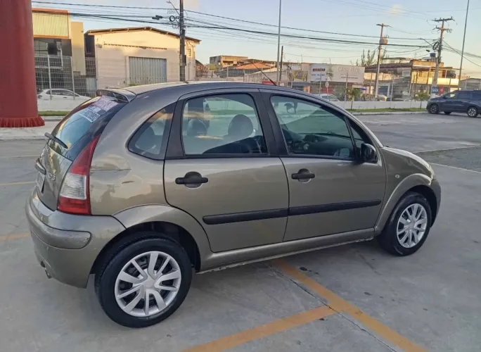 Citroen C3 GLX 1.4/ GLX Sonora 1.4 Flex 8V 5P 2011