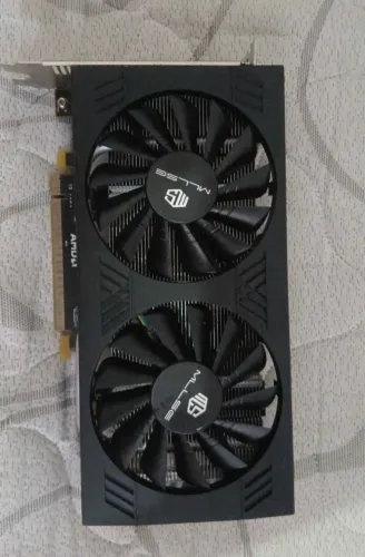Rx 580 com defeito