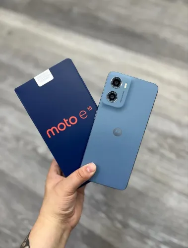 Moto E15 128gb 4gb RAM Tela 6.67" Bateria 5200mAh