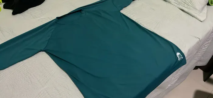 Camisa Esportiva Manga Longa Verde Petróleo / Azul Escuro