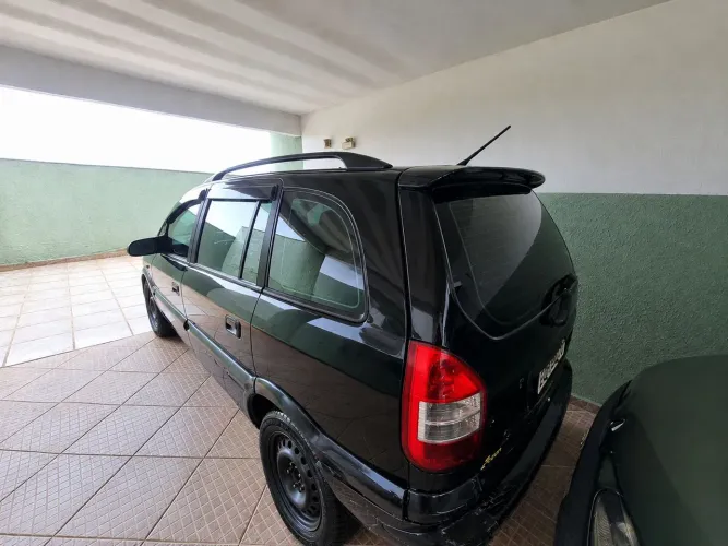 Chevrolet Zafira Expres. 2.0 MPFI Flexpower 5P AUT 2011