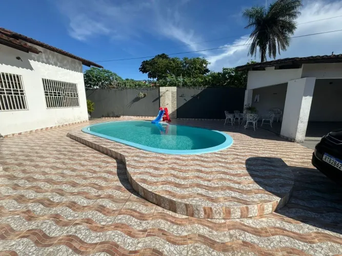 Casa com piscina no Jardim Atlântico 4 quartos sendo 3 suítes