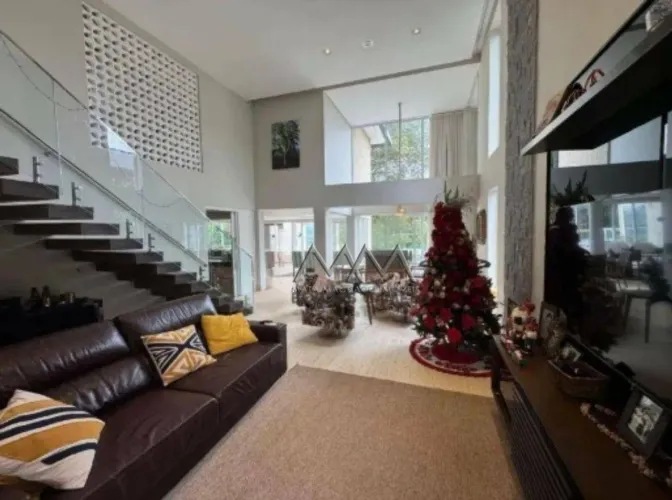 Casa para locação no Quintas do Sol | 352 m ² - 4 suítes