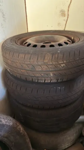 2 rodas aro 14 pneus 95%