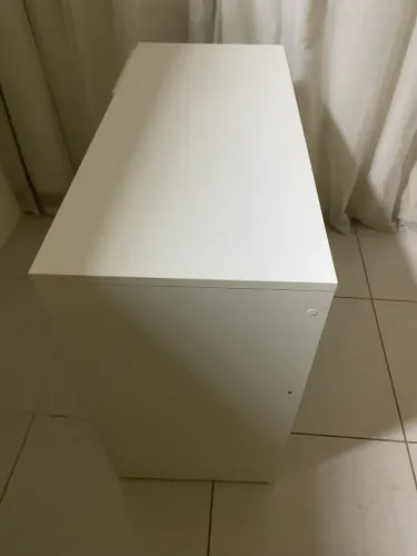 Escrivaninha de MDF