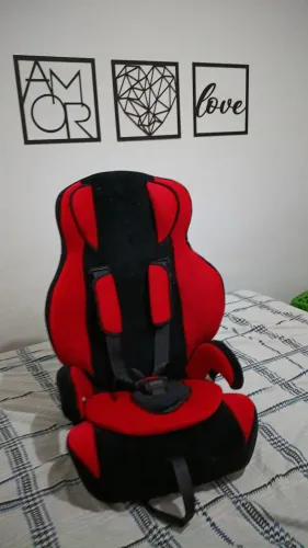 Assento elevado com encosto 