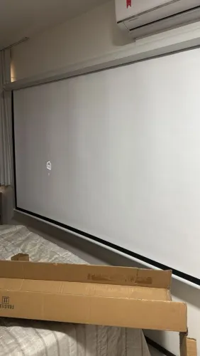 9 TELA PROJECAO RETRATIL SOUNDVOICE LITE<br>PJ-106 106 POL. Branca