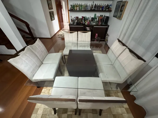 Mesa de Jantar Quadrada de Vidro 1,60 x 1,60m com 8 Cadeiras Estofadas