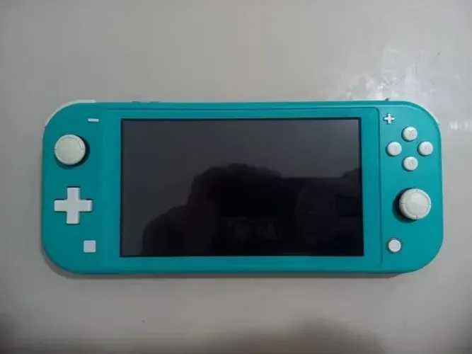 Nintendo Switch Lite - Japonês - Impecável