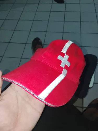 CHAPEU/BONE DA SUIÇA ®
