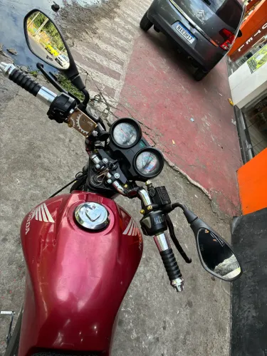 Titan 150 no ponto de transferir 