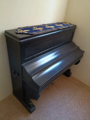 Piano Vertical, antiguidade