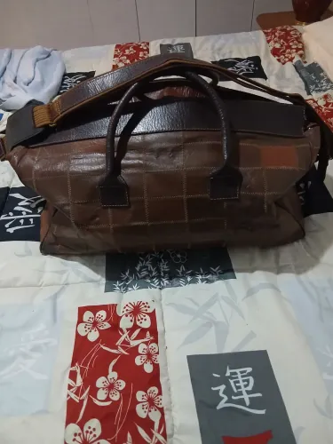 MALA DE VIAGEM GRANDE EM COURO LEGÍTIMO ARTESANAL PATCHWORK EM ÓTIMO ESTADO