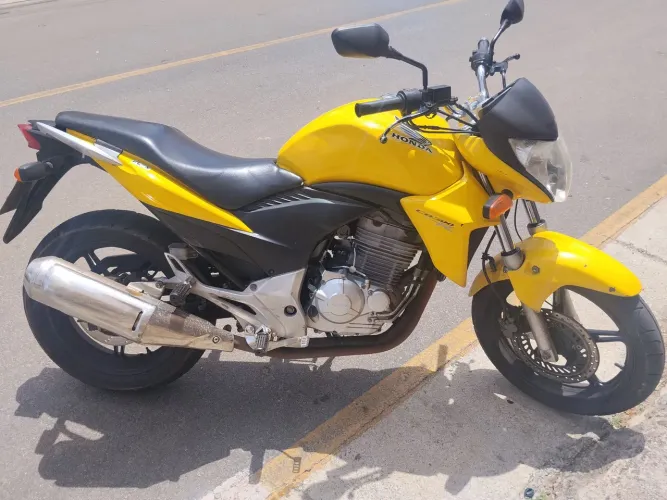 Vendo CB 300 R 2013