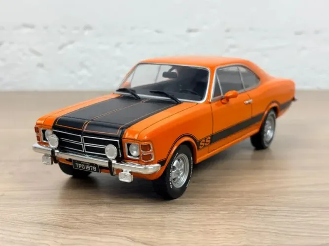 Miniatura Chevrolet Opala Coupé 1978 Laranja 1:24 California Classics