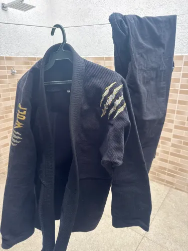 Kimono preto Wolf