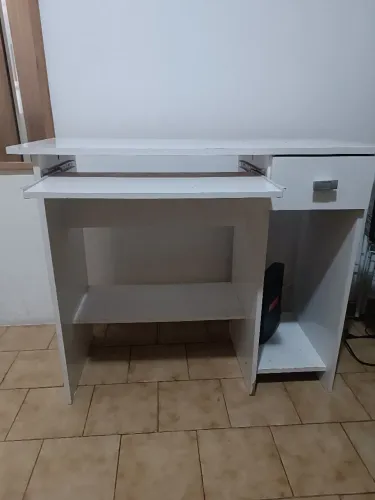Escrivaninha ou mesa de computador