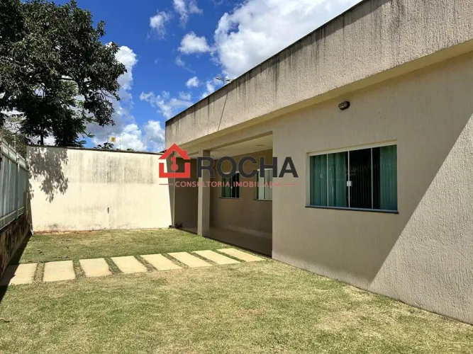 Quadra 7 (Sobradinho) - Casa moderna, lote de 525 m²