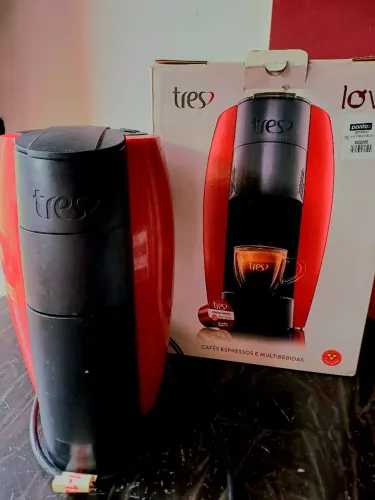 Cafeteira na caixa