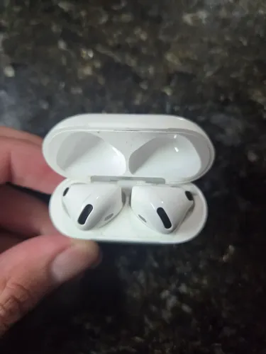 Airpods 4