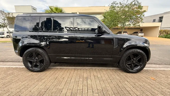 Land Rover Defender 110 2.0 Turbo SE SI4 AUT 2022
