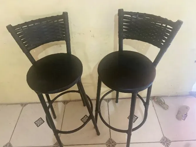 Cadeira alta para bancada