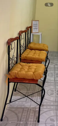 Cadeiras rústicas