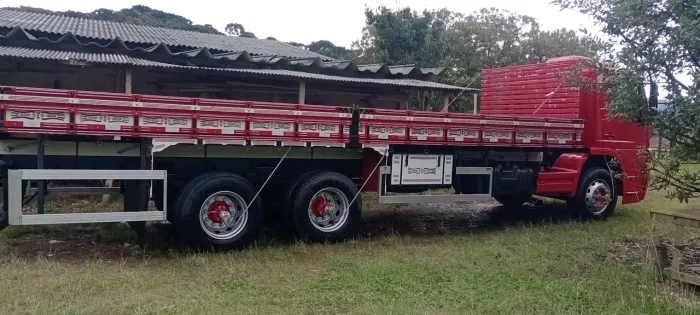 Carroceria semi nova