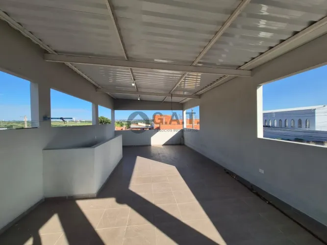 Casa para locação em Sorocaba-SP, Jardim J S Carvalho: 3 quartos, 1 sala, 2 banheiros, 1 v