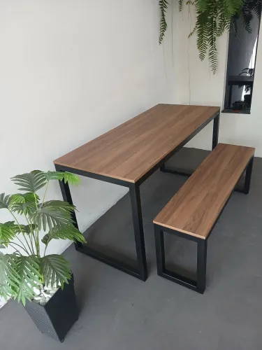Mesa com Banco Industrial (Sob Encomenda)