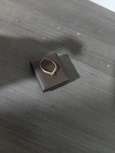Vendo anel de ouro 18k rubi com brilhante
