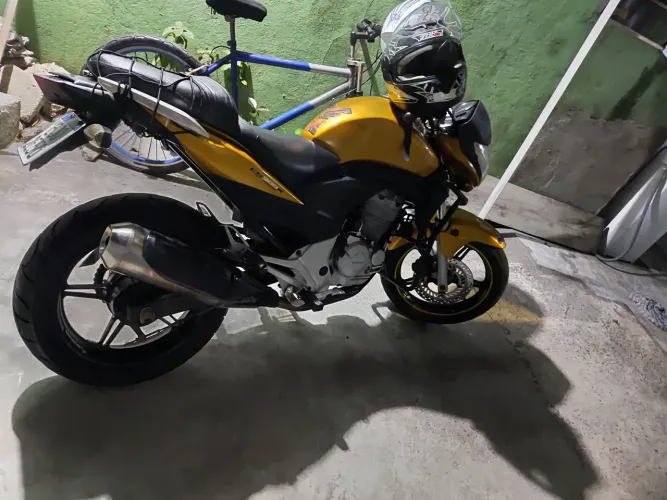 Honda cb 300 só venda