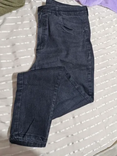 Calça jeans preta