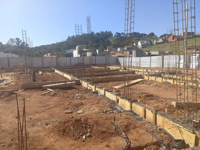Vagas pra pedreiro e armador