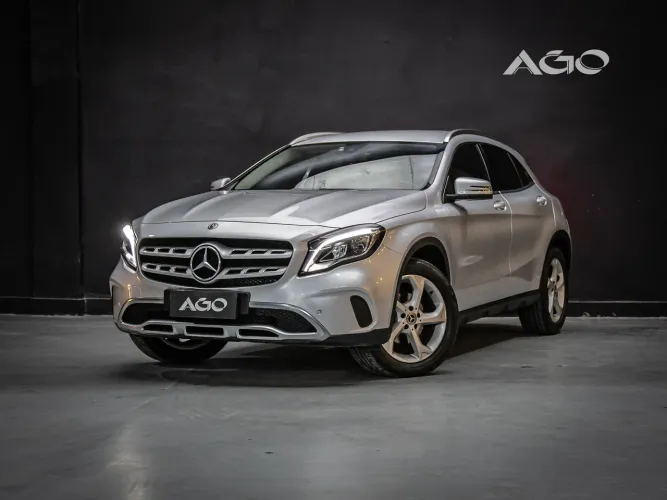 Mercedes-Benz GLA-200 GLA 200 Night 1.6. TB 16V Flex Aut. 2020