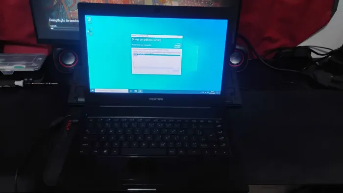 Notebook Com 4gb ram + 256gb de memória interna