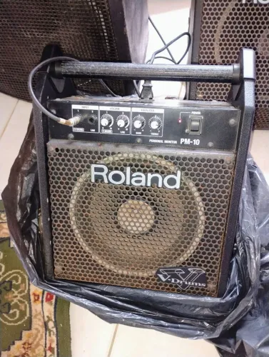 Caixa roland bateria elétrica pm10