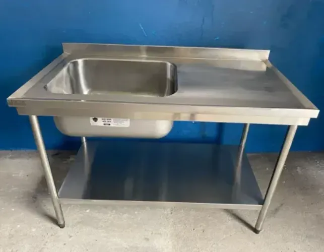 BANCADA EM AÇO INOX COM CUBA