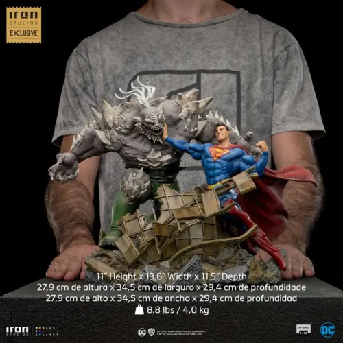 DC Comics Superman vs Doomsday 1/10 Iron Studios 