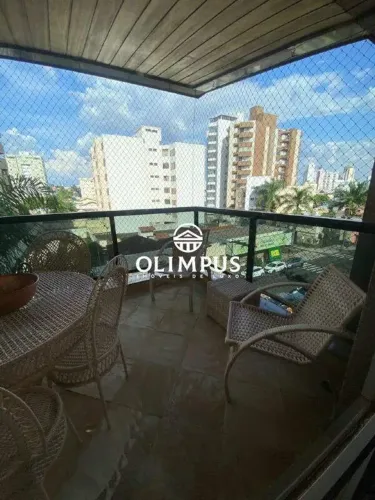 Excelente apartamento com 201m² de área privativa