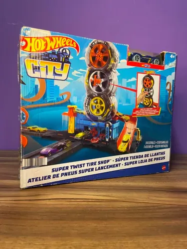 Pista Hotwheels Super Loja de Pneus City com Carrinho