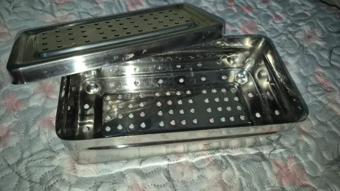 Estojo para Esterilização Inox 20x10x5cm Perfurado - Golgran <br>GOLGRAN